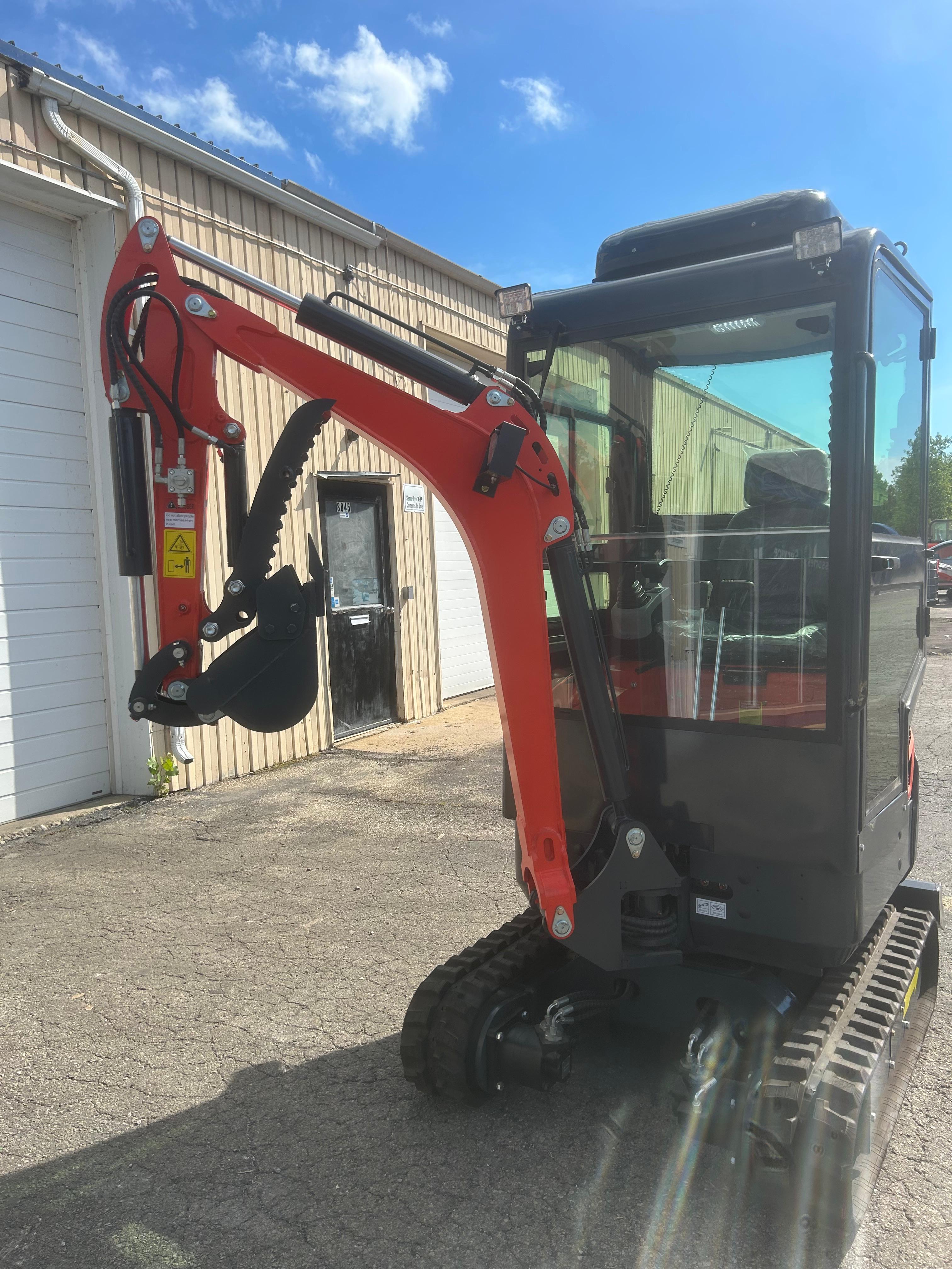 FREE SHIPPING 2 Ton New Mini Excavator, EPA certified USA KUBOTA Diesel Engine