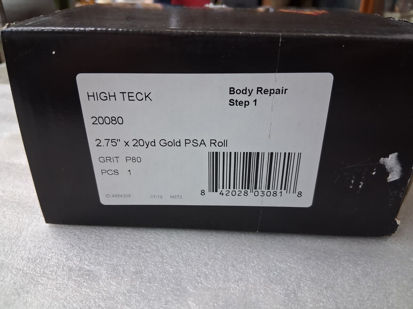 High Teck 20080 Gold PSA Sandpaper Roll - 2.75'' x 20 Yards P80 Grit Body Repair