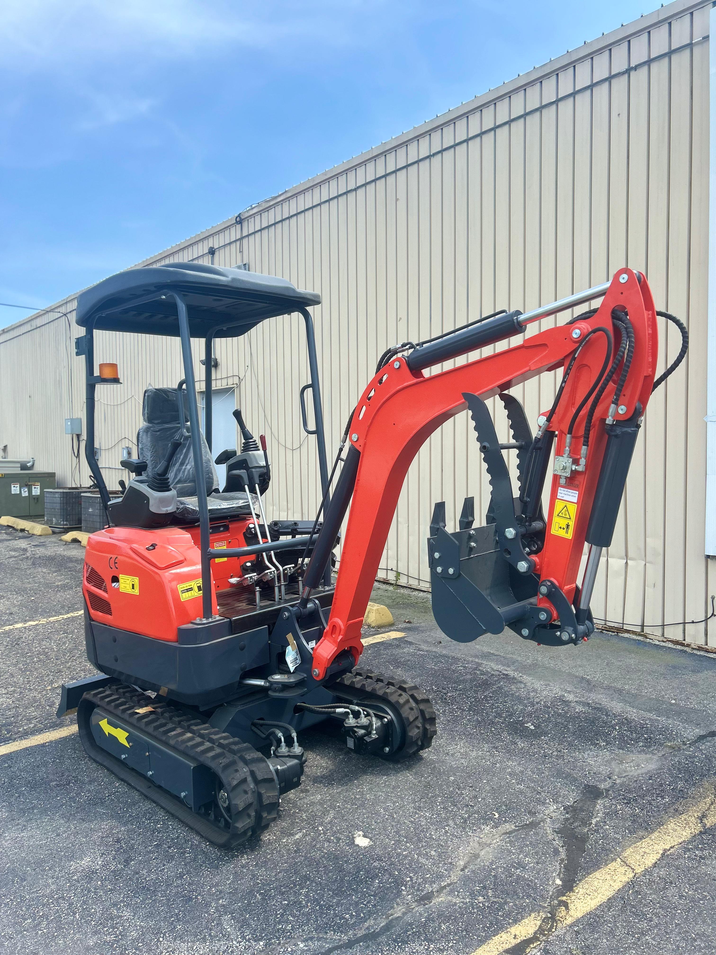 2025 2 Ton New Mini Excavator D902 Swing Boom + Hyraulic Thumb