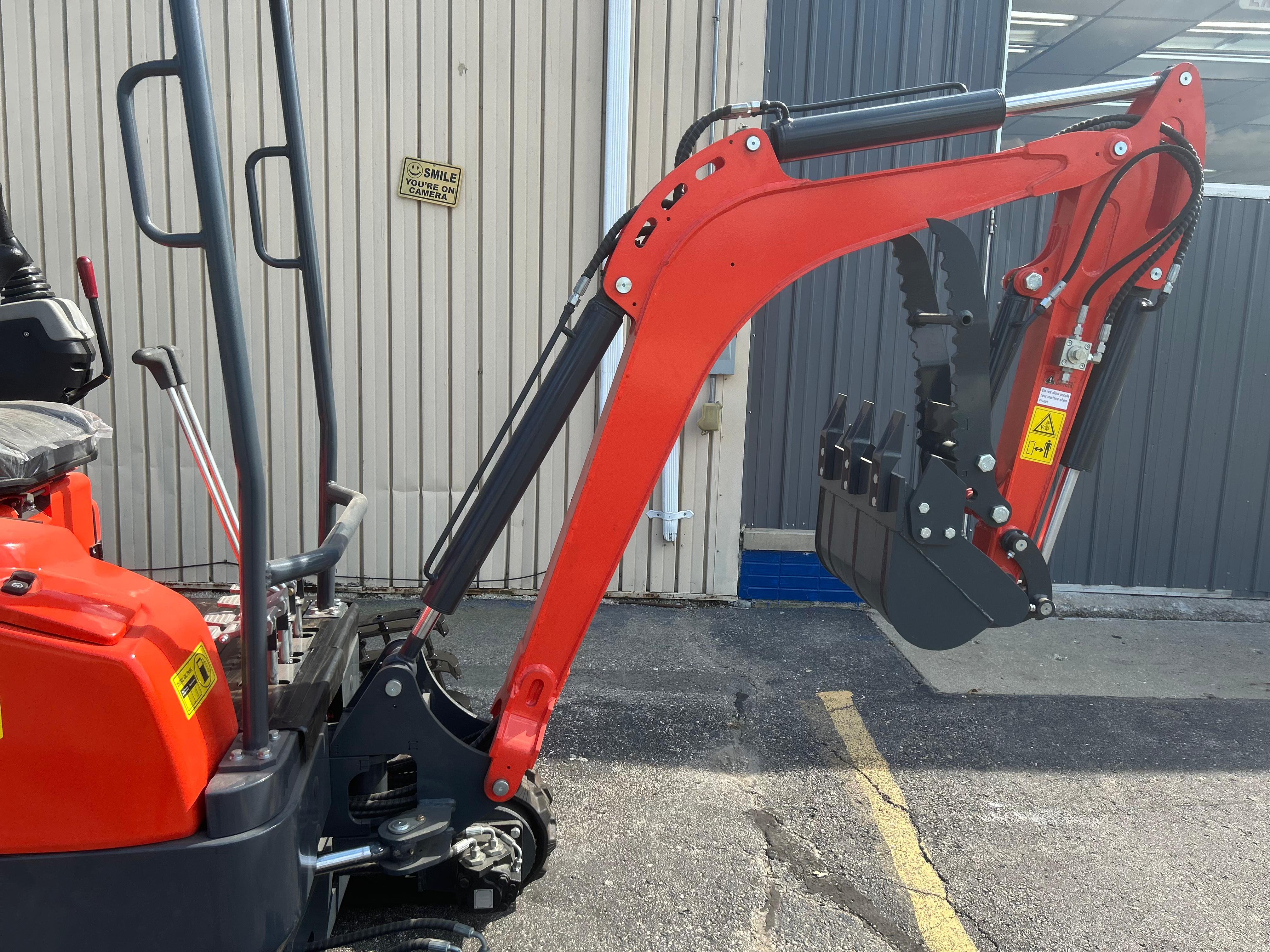 2025 2 Ton New Mini Excavator D902 Swing Boom + Hyraulic Thumb