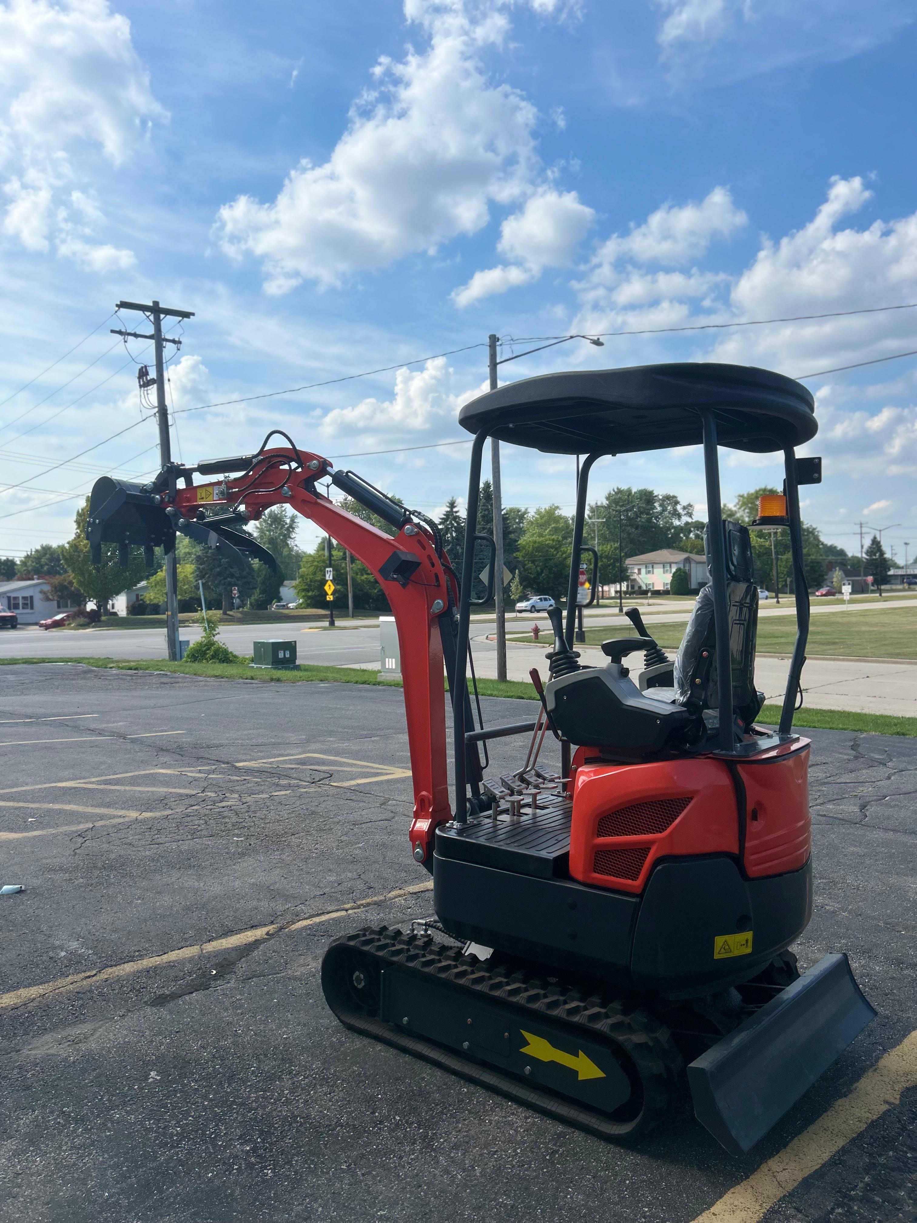 2025 2 Ton New Mini Excavator D902 Swing Boom + Hyraulic Thumb