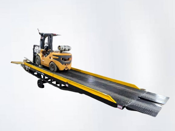 Yard Ramp, Trailer loading Dock, 35 Ft Long 83"W 22000 Lbs Capacity