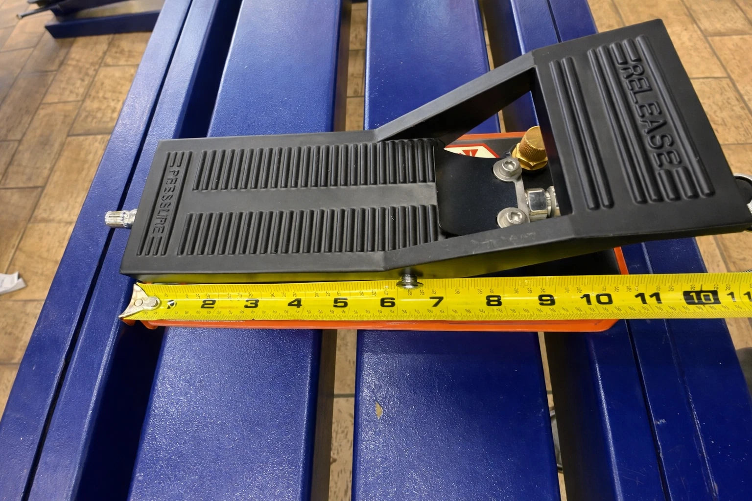5 STAR AIR FOOT PEDAL HYDRAULIC PUMP FRAME MACHINES SHOP PRESS HOSE COUPLER