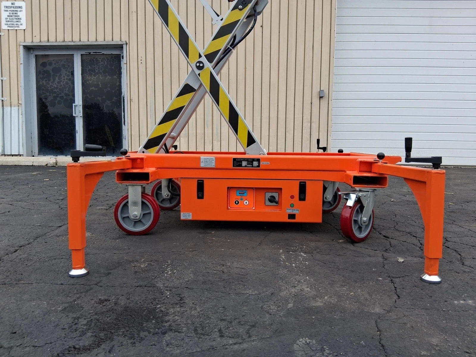 Free Shipping New 5 Star 22 Feet Max Lift Electric Scissor Lift Man Lift.