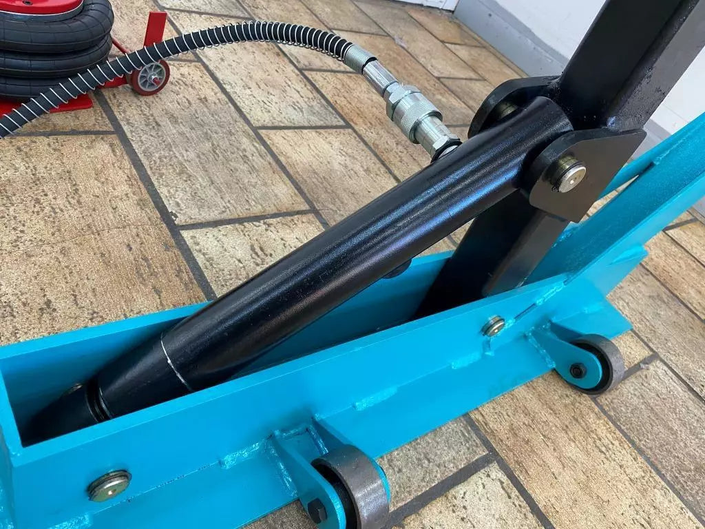 Portable Auto Body Pulling Post Frame Straightener FREE CLAMPS & 3 TON AIR JACK / free local pickup