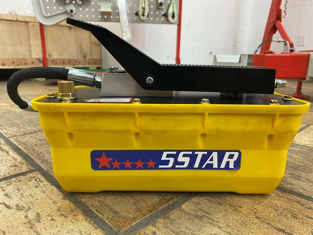 Auto Body Frame Puller Straightener with Roof Including Tools and Air Go Jack