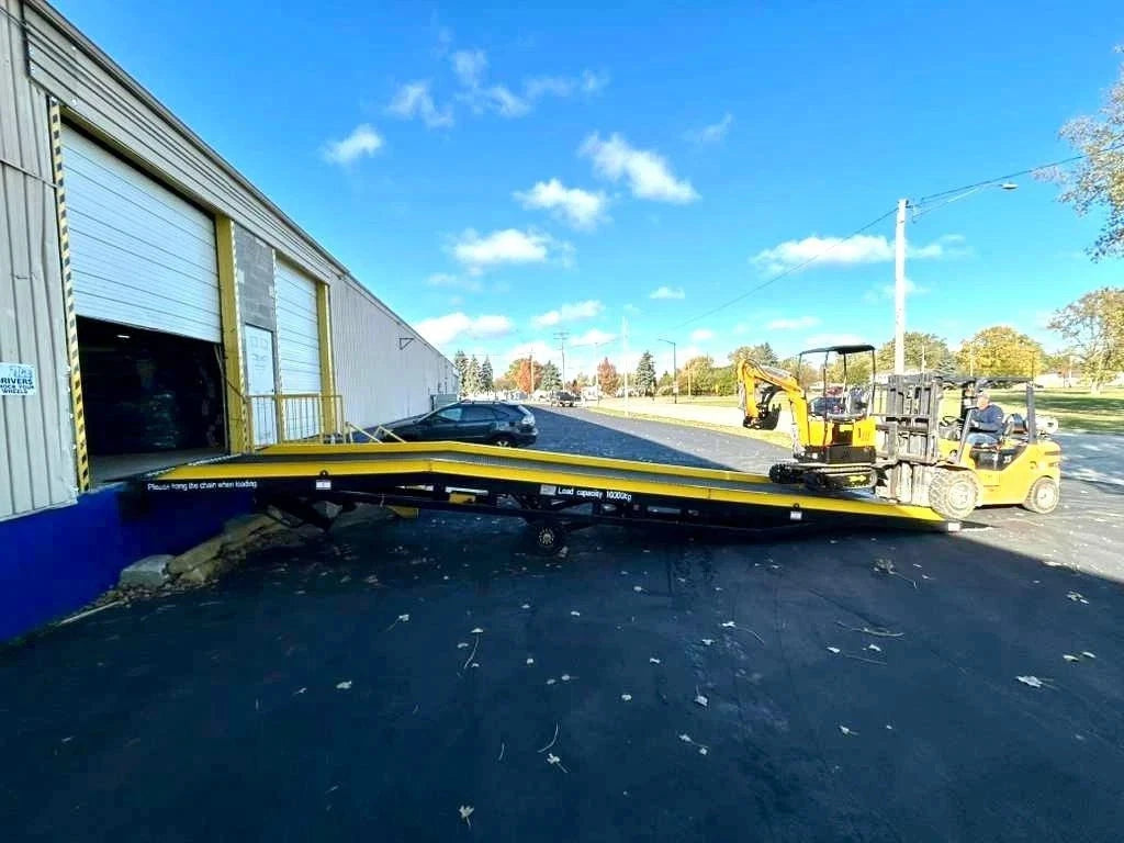 FREE SHIPPING Yard Ramp, Trailer loading Dock, 35 Ft Long 83"W 22000 Lbs Capcity