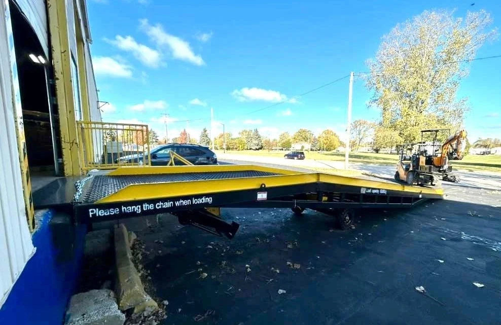 FREE SHIPPING Yard Ramp, Trailer loading Dock, 35 Ft Long 83"W 22000 Lbs Capcity