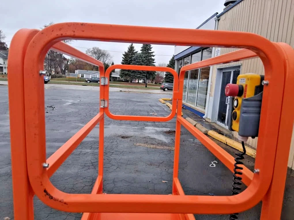 FREE SHIPPIMG S2020 Open Box 5 STAR 16ft MAX LIFT ELECTRIC SCISSOR LIFT MAN LIFT