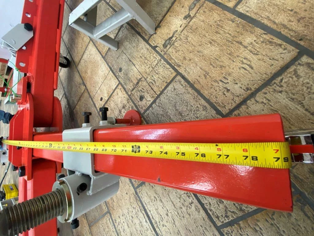 Auto Body Frame Puller Straightener with Roof Including Tools and Air Go Jack