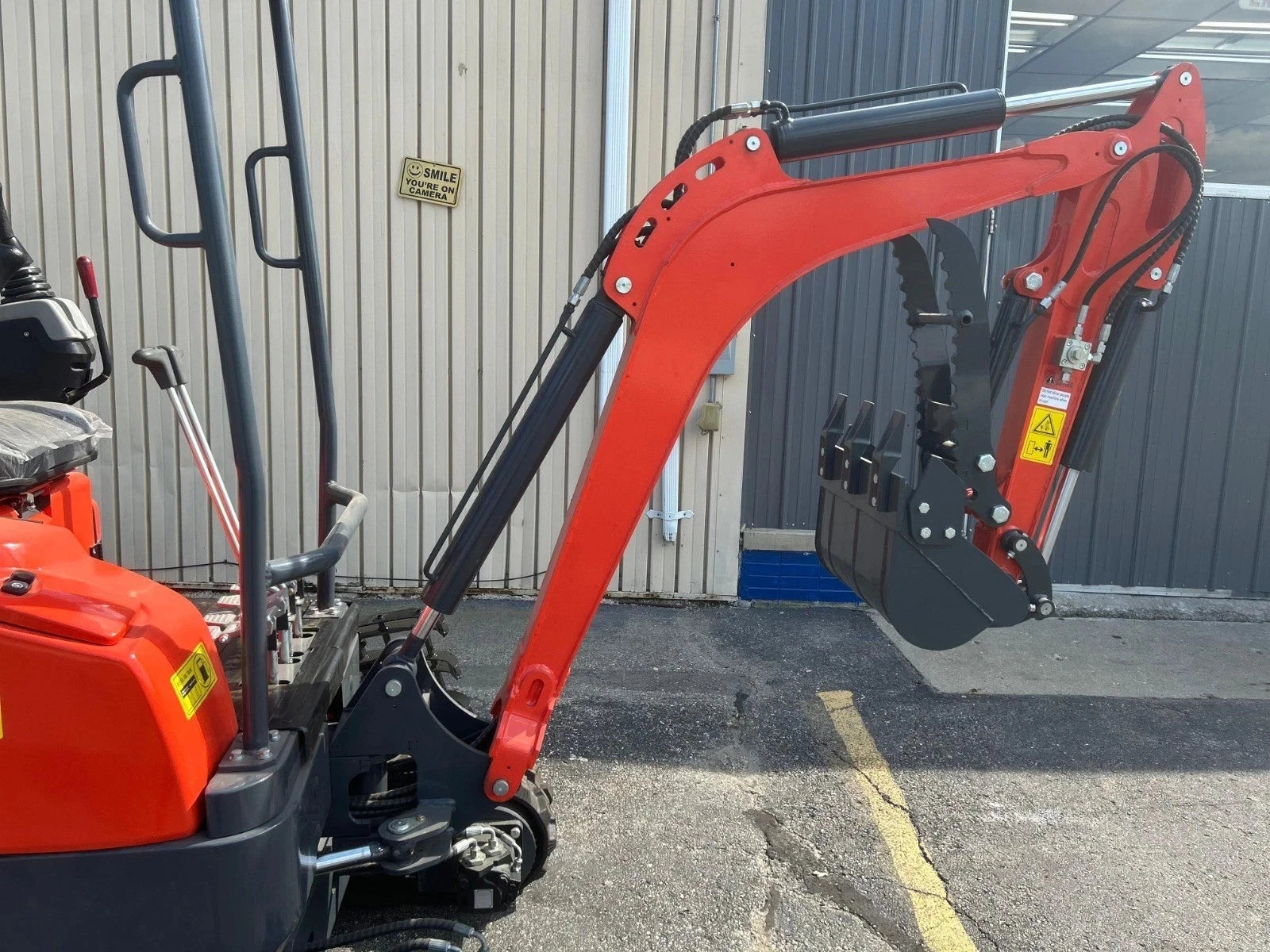 FREE SHIPPING 2025 2 Ton New Mini Excavator EPA certified USA KUBOTA Diesel D902