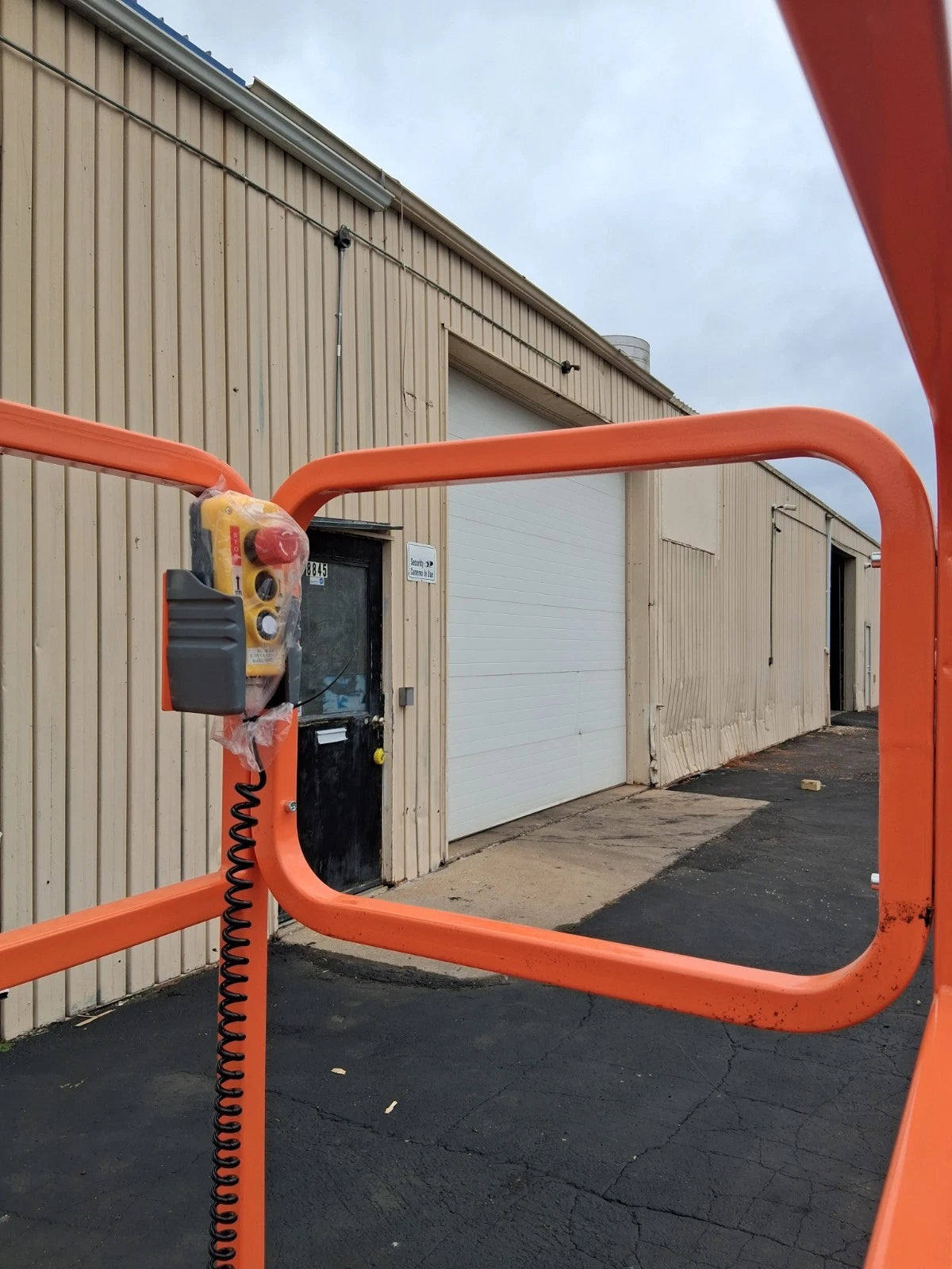 LOCAL PICK UP ONLY 2022 Open Box 5 STAR 16 FEET MAX LIFT ELECTRIC SCISSOR LIFT MAN LIFT&nbsp;