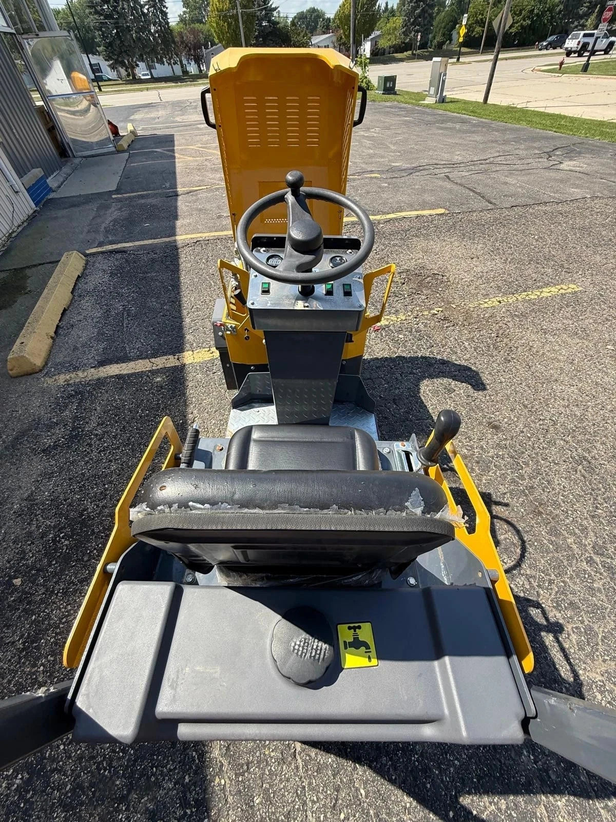 New 1 Ton Asphalt Roller BRIGGS & STRATTON ENGINE - EPA certified Local Pick Up