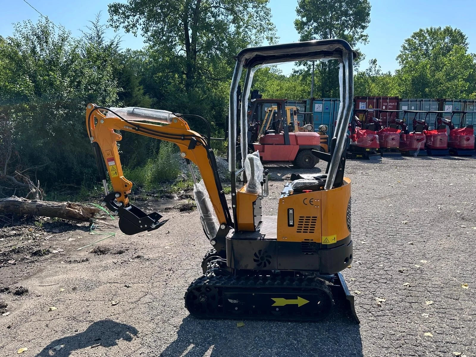 New Mini Excavator, 1 Ton EPA Certified USA Gas Briggs & Stratton Engine