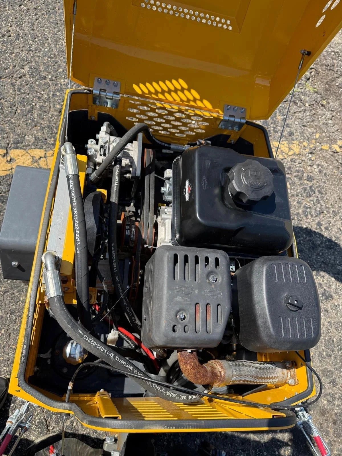 New 1 Ton Asphalt Roller BRIGGS & STRATTON ENGINE - EPA certified Local Pick Up