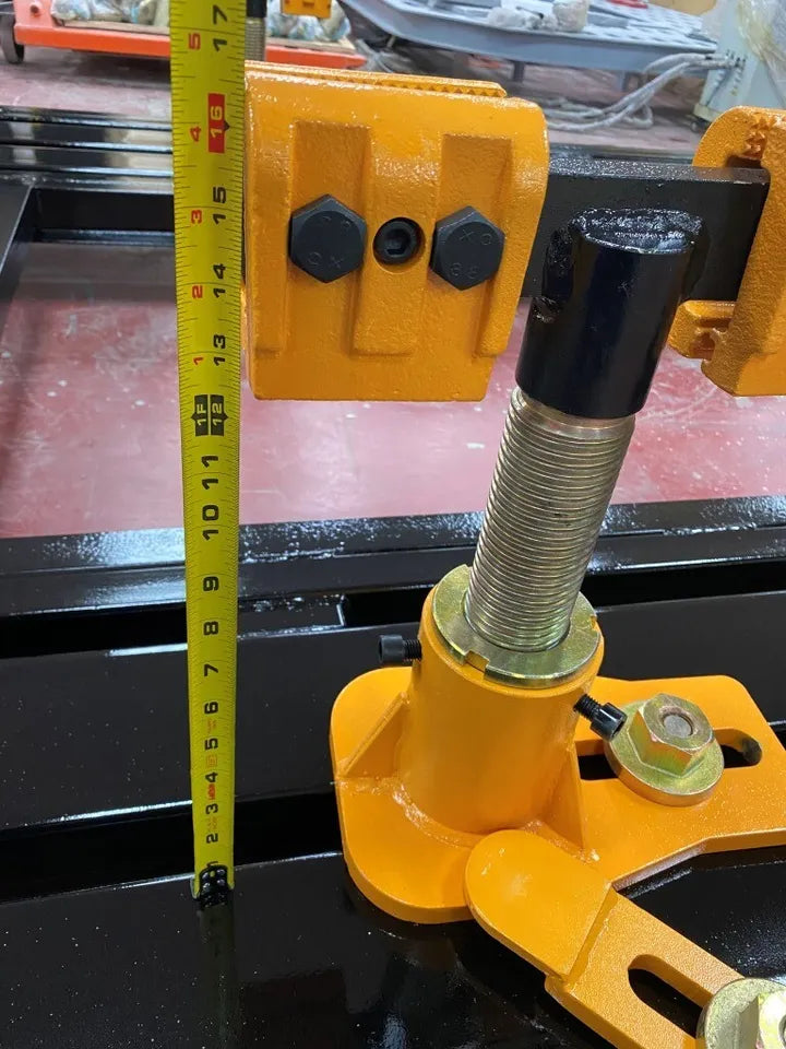Universal Heavy Duty Auto Body Frame Machine Tie Down Clamp a Set of 4 / Free Local Pickup